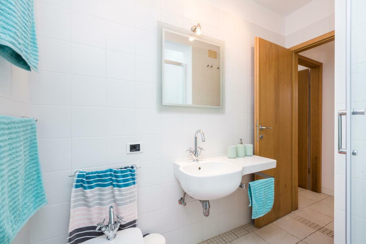 Apartments Antje Veli Losinj Exterior photo