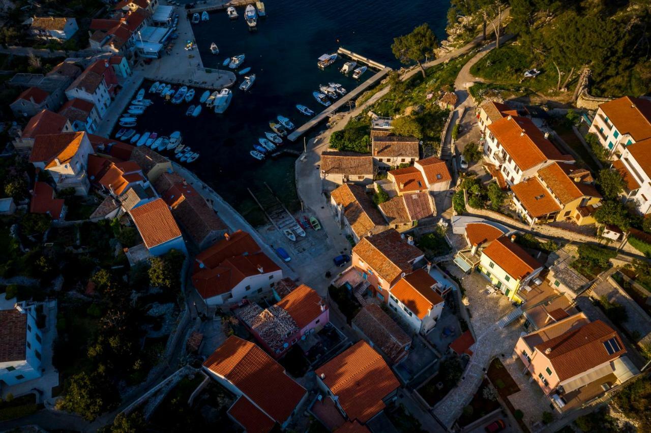 Apartments Antje Veli Losinj Exterior photo